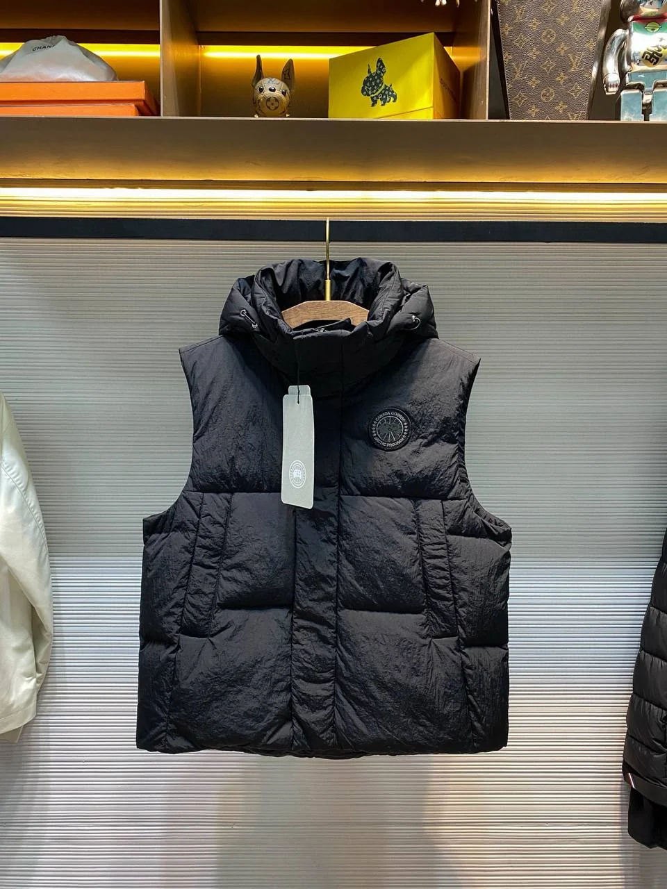 Чоловіча жилетка - Canada Goose